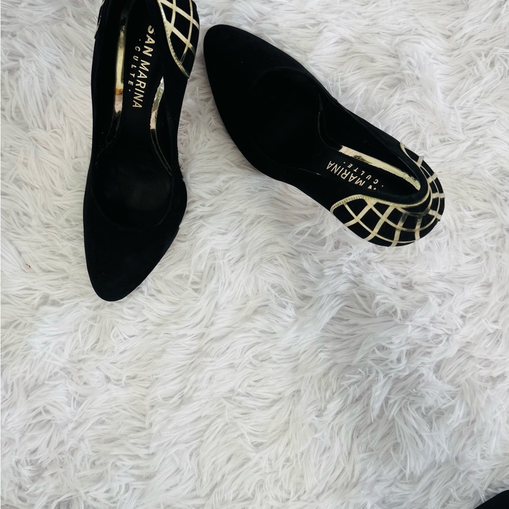 Black Heels with Elegant Design